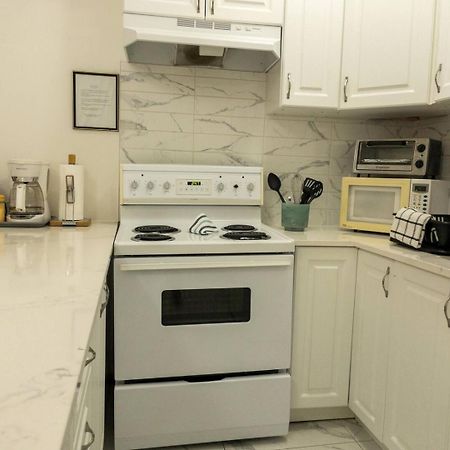 Heart Of Mtr For Memorable Experience 7Minmetro 2 Backyard Fully Equipped Villa Montréal Eksteriør bilde
