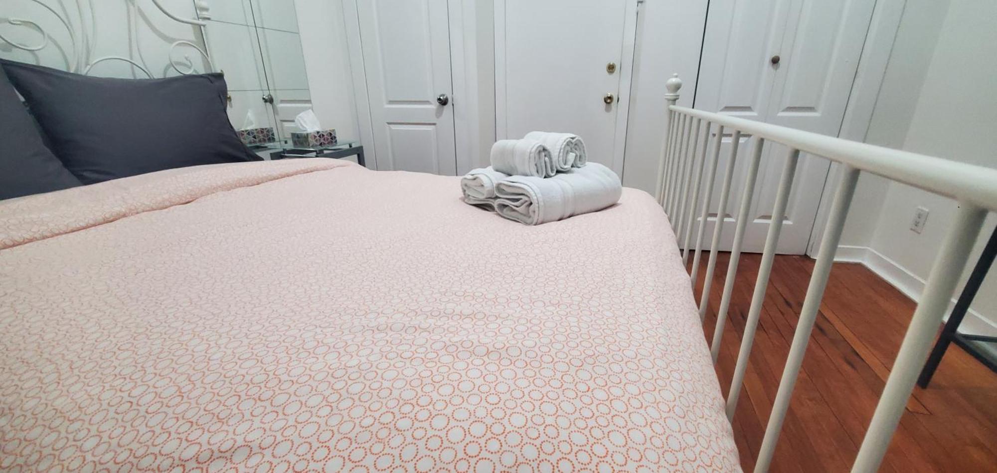 Heart Of Mtr For Memorable Experience 7Minmetro 2 Backyard Fully Equipped Villa Montréal Eksteriør bilde